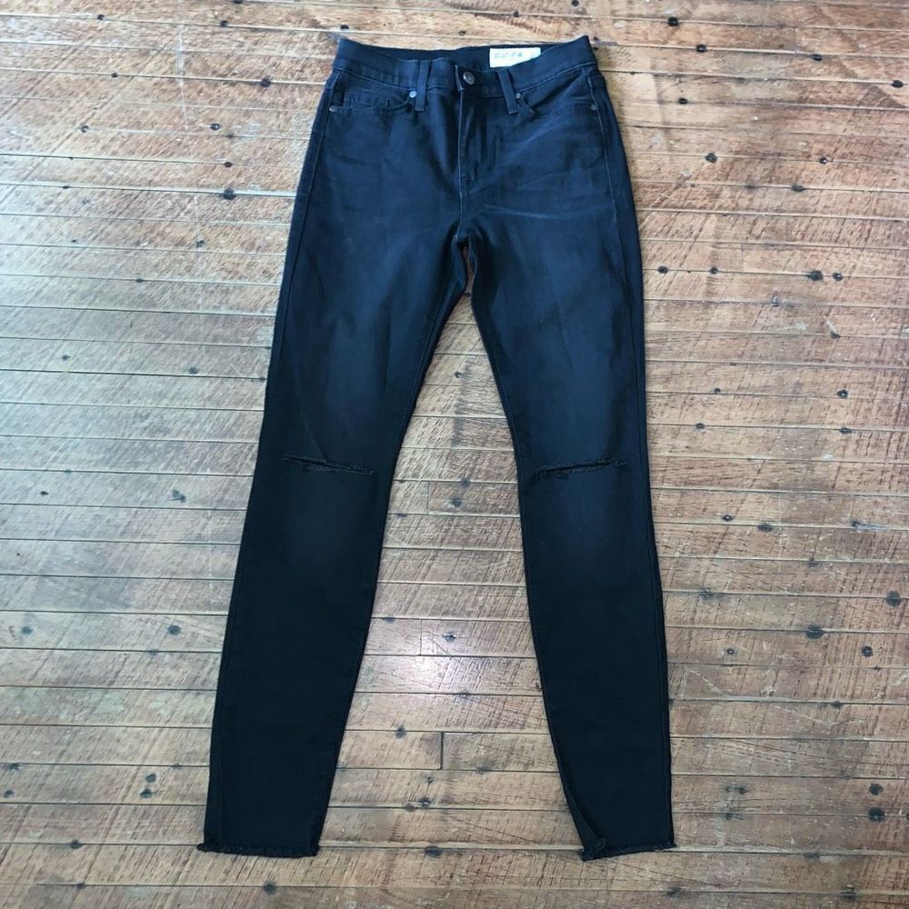 Pistola black stretchy ankle raw hem slimming normcore 26 jeans